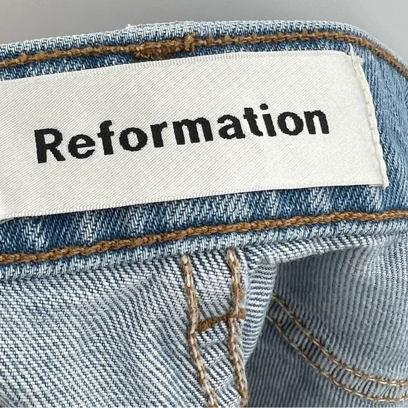 Reformation NWT Dixie High Rise Jean Shorts in Skye size 30 - Picture 6 of 9